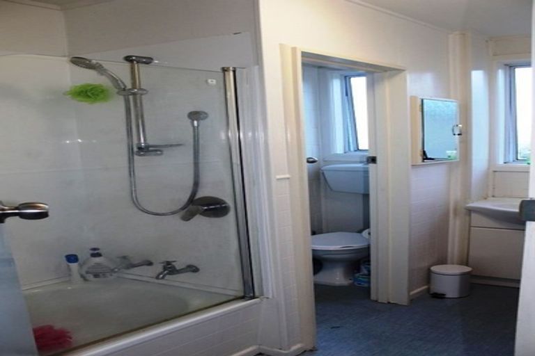 Photo of property in 212 Kaikorai Valley Road, Bradford, Dunedin, 9011