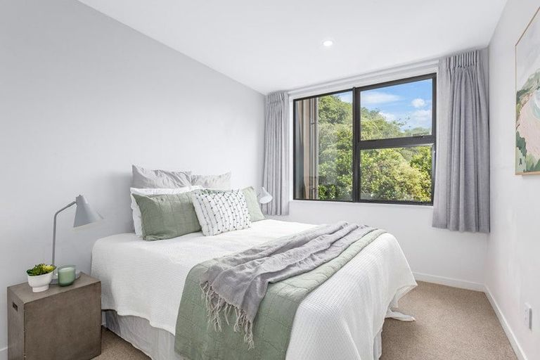 Photo of property in 31 Rua Kai Way, Brooklyn, Wellington, 6021