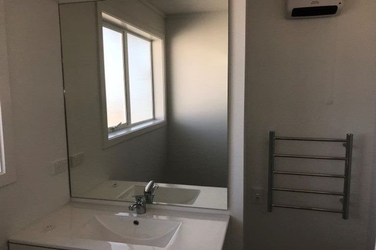 Photo of property in 121b Elizabeth Street, Riccarton, Christchurch, 8041