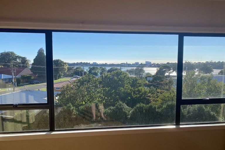 Photo of property in 10b Sutherland Road, Brookfield, Tauranga, 3110