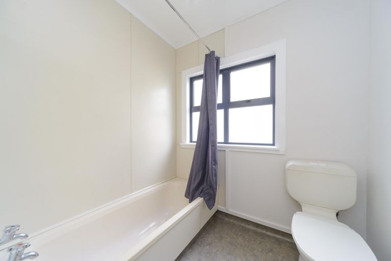 Photo of property in 221 Ferguson Street, Palmerston North, 4410