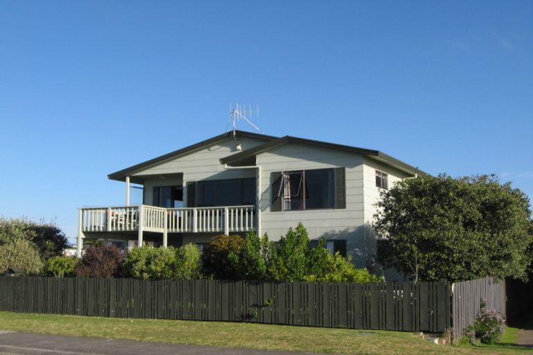 Photo of property in 318 Ocean Road, Ohope, 3121