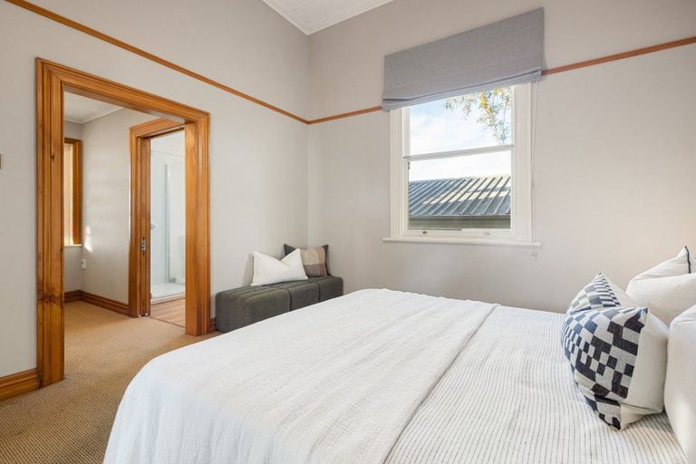 Photo of property in 31 Forest Lake Road, Forest Lake, Hamilton, 3200