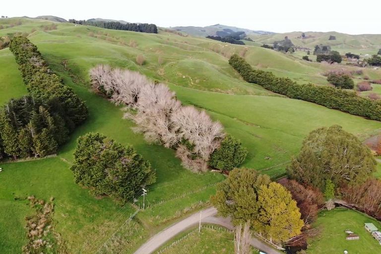 Photo of property in 130 Bowen Road, Eketahuna, 4994