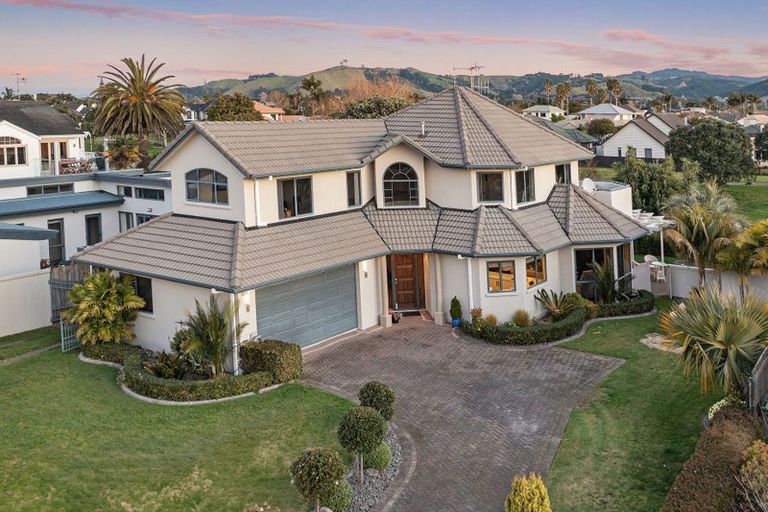 Photo of property in 28 Laguna Key, Papamoa Beach, Papamoa, 3118