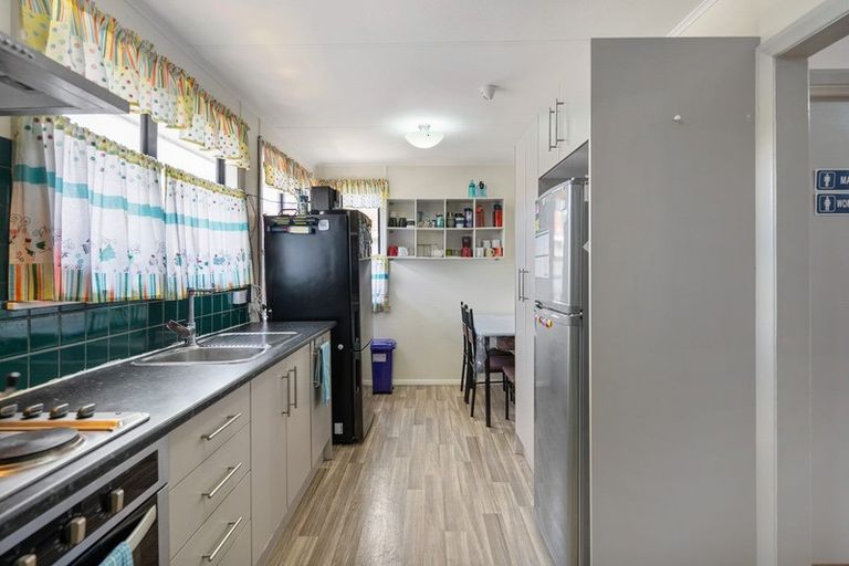 Photo of property in 54 Valiant Street, Mangere, Auckland, 2022