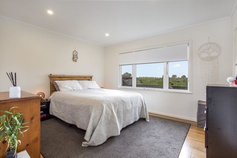 Photo of property in 11d Springs Road, Parakai, 0830