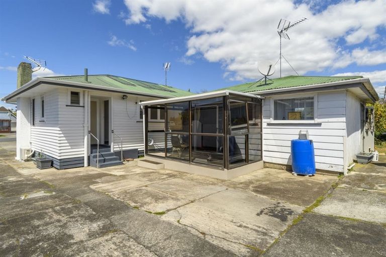 Photo of property in 38 Queen Road, Bellevue, Tauranga, 3110