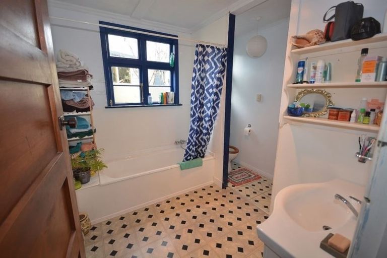 Photo of property in 1 Trig Hill Terrace, Waikanae Beach, Waikanae, 5036