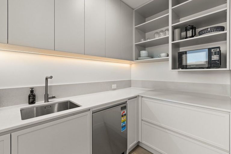 Photo of property in 20 Whangaehu Place, Te Awa, Napier, 4110