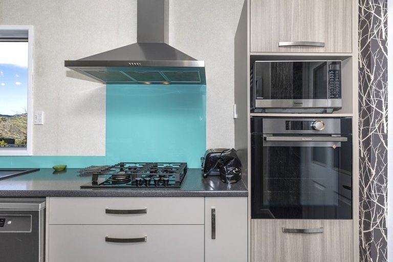 Photo of property in 52 Kimihia Road, Huntly, 3700