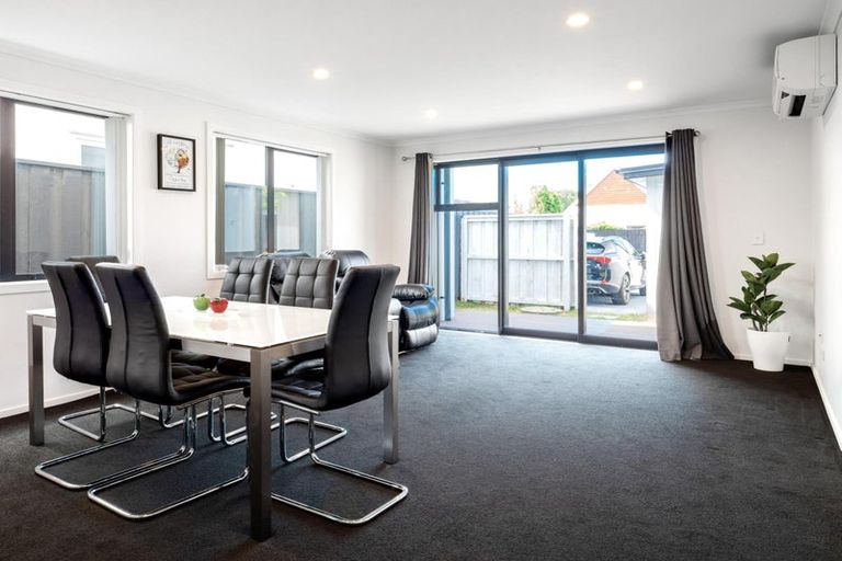 Photo of property in 17 Holmes Hanover Lane, Halswell, Christchurch, 8025