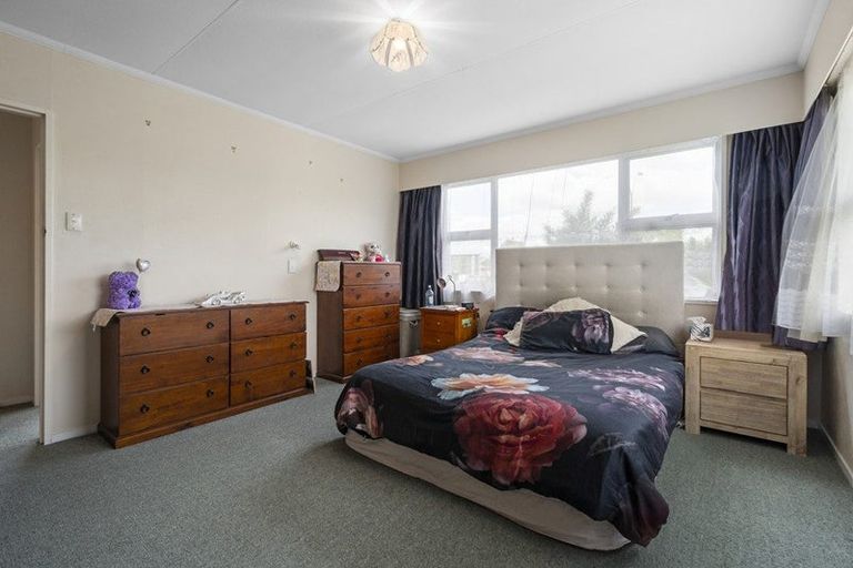 Photo of property in 36 John F Kennedy Drive, Milson, Palmerston North, 4414