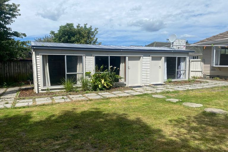 Photo of property in 53 Acacia Avenue, Upper Riccarton, Christchurch, 8041