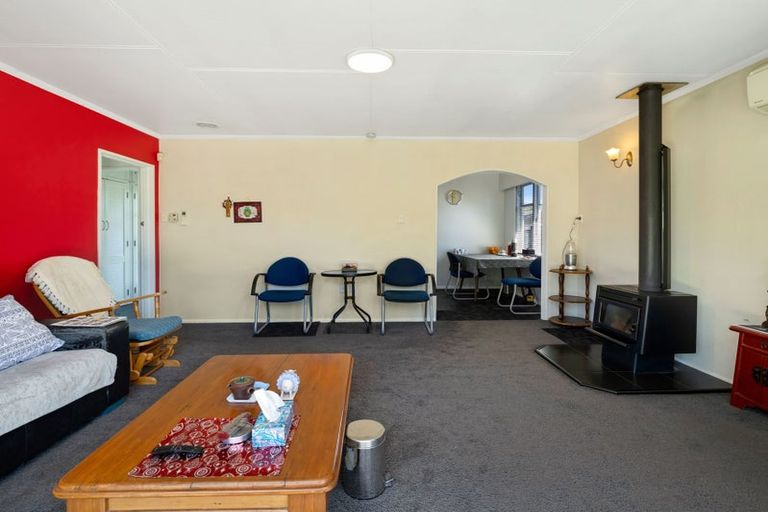 Photo of property in 30 Ruamahanga Crescent, Terrace End, Palmerston North, 4410