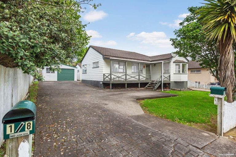 Photo of property in 8 Devonshire Road, Unsworth Heights, Auckland, 0632