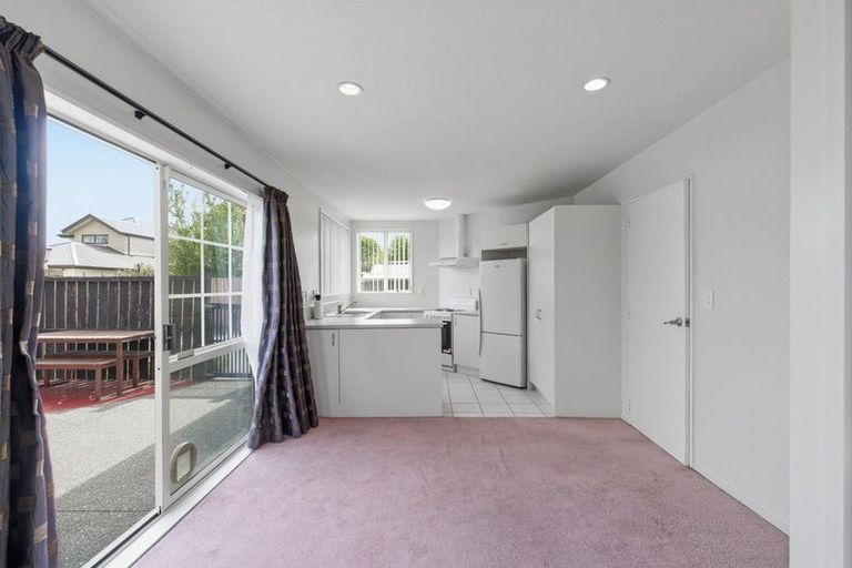 Photo of property in 4/12 Frankleigh Street, Somerfield, Christchurch, 8024