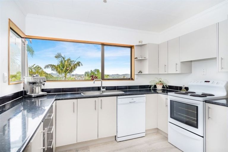 Photo of property in 4 Saint Andrews Place, Te Kamo, Whangarei, 0112