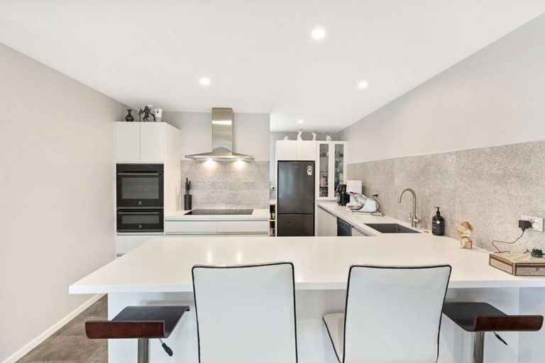 Photo of property in 5 Denton Street, Amberley, 7410