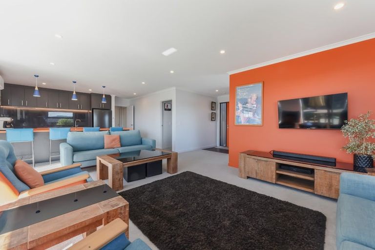 Photo of property in 60 Katania Heights, Brightwater, 7022