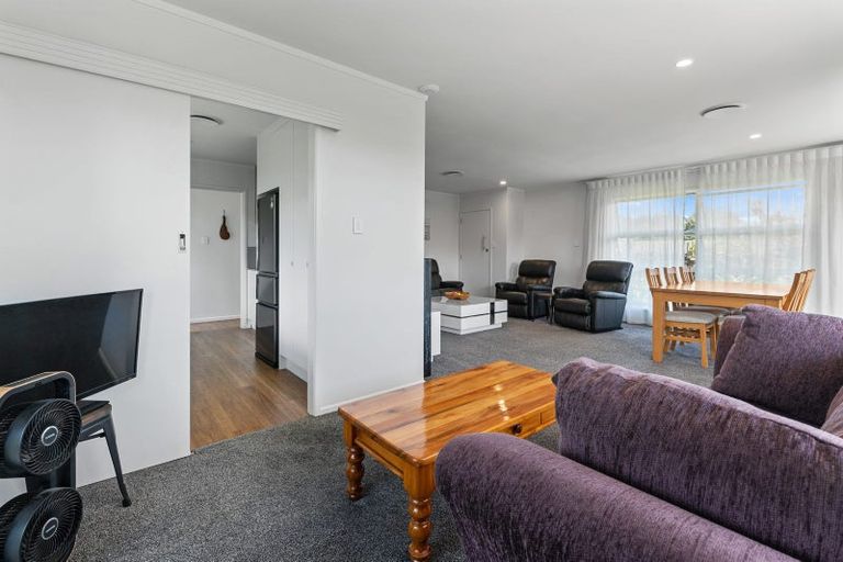 Photo of property in 10b Willmott Place, Springfield, Rotorua, 3015