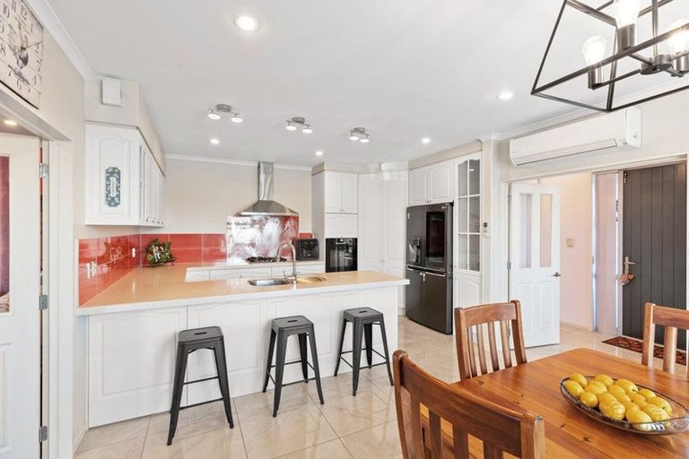 Photo of property in 7 Merrilees Place, Linwood, Christchurch, 8062