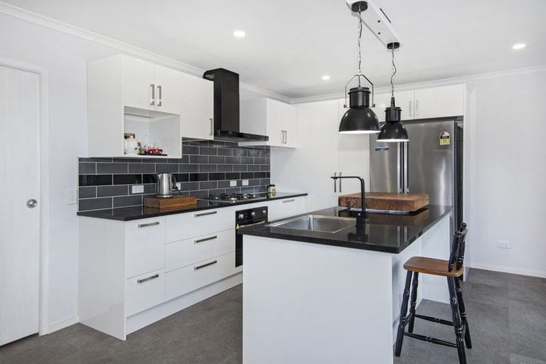 Photo of property in 38 Whangarei Heads Road, Onerahi, Whangarei, 0110