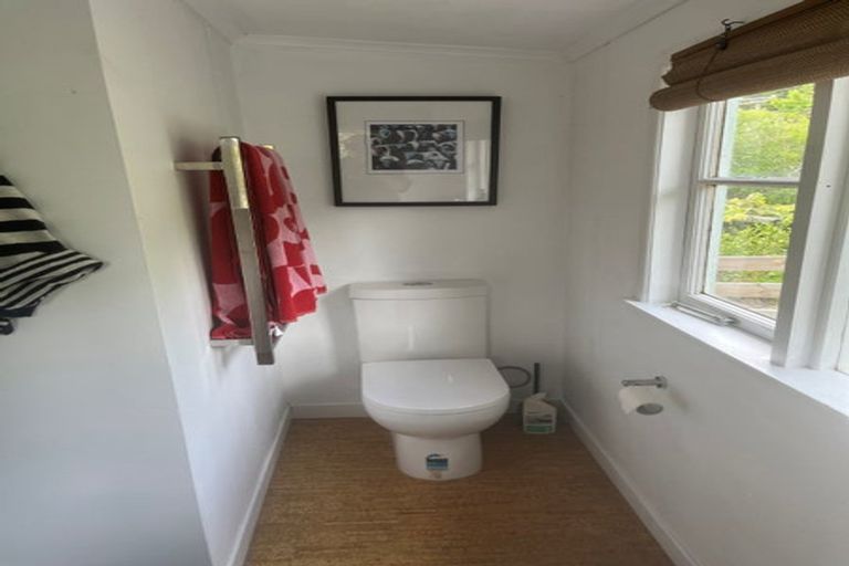 Photo of property in 216 Massey Road, Waipu, 0582