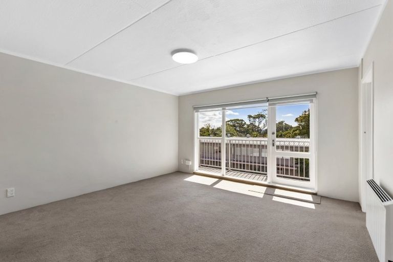 Photo of property in 9f Emmett Street, Herne Bay, Auckland, 1011