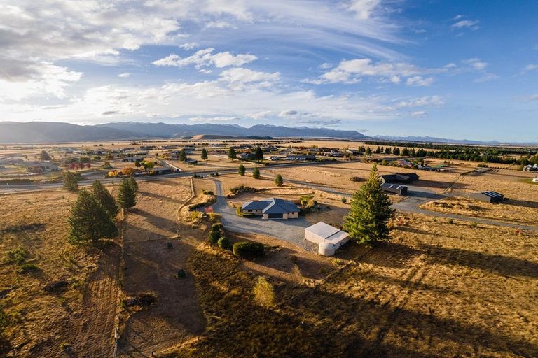 Photo of property in 87 Ostler Road, Twizel, 7901