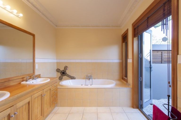 Photo of property in 1/130 Domain Road, Speargrass Flat, Queenstown, 9371