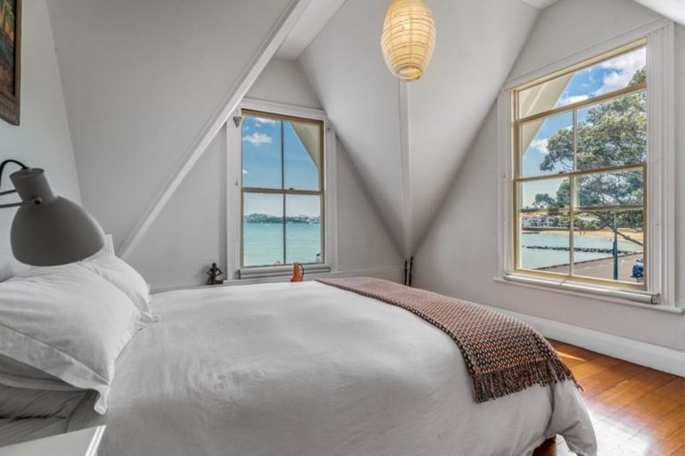 Photo of property in 62 King Edward Parade, Devonport, Auckland, 0624