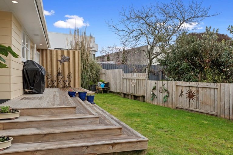 Photo of property in 24a Simpson Road, Papamoa Beach, Papamoa, 3118