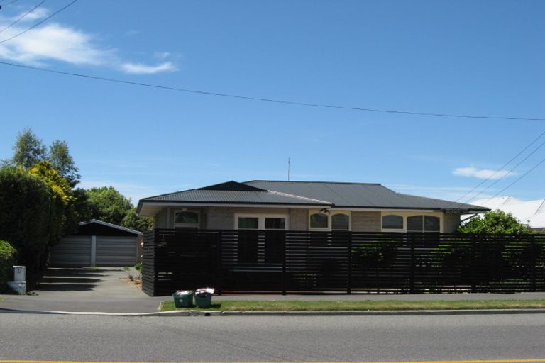 Photo of property in 1/164 Avonhead Road, Avonhead, Christchurch, 8042