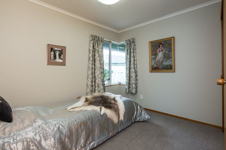 Photo of property in 11 Kensington Drive, Taradale, Napier, 4112