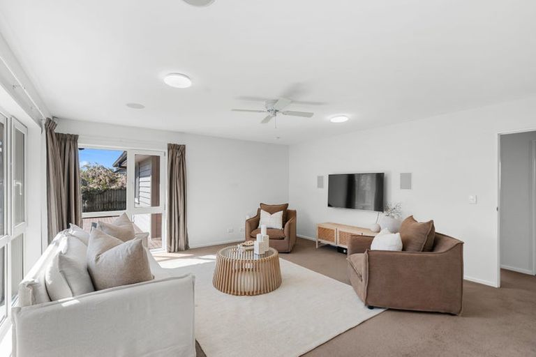 Photo of property in 3 Haslett Place, Upper Riccarton, Christchurch, 8041