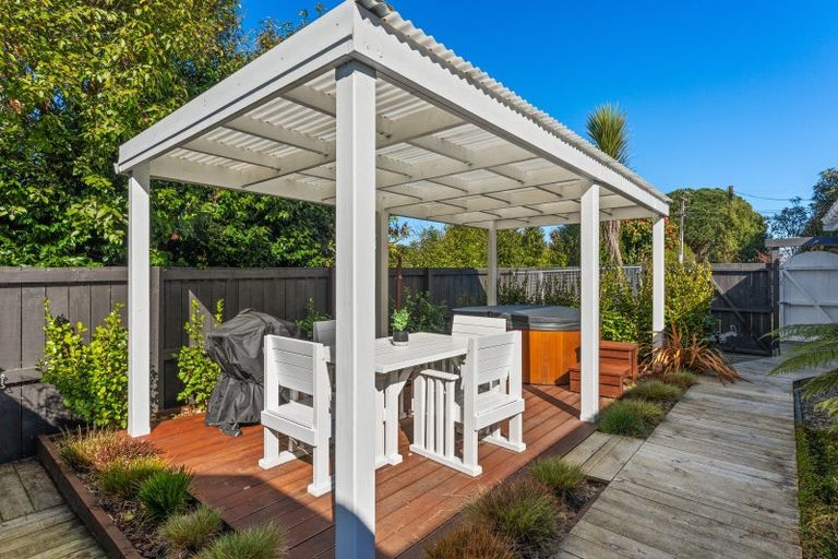 Photo of property in 17 Paterson Street, Pahiatua, 4910