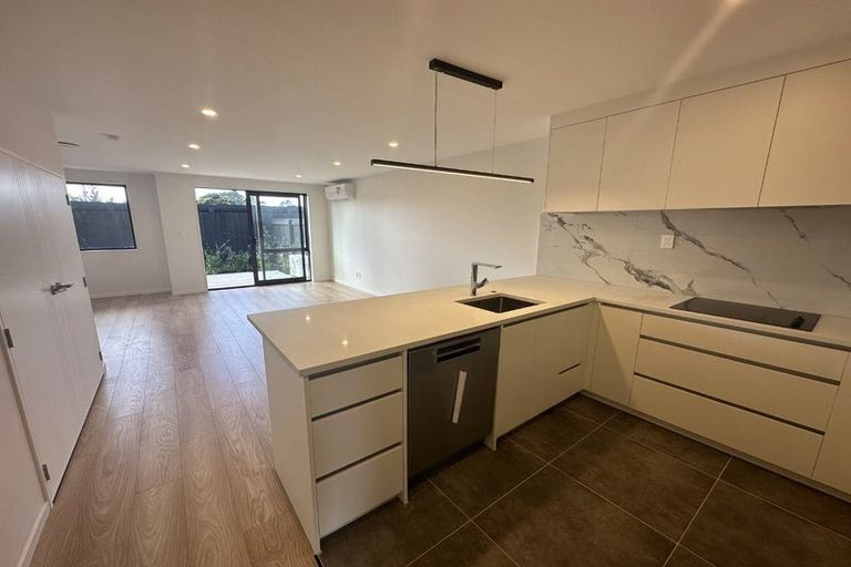 Photo of property in 6/32b Westgate Drive, Massey, Auckland, 0614