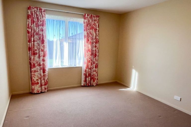 Photo of property in 50 Somerville Crescent, Aidanfield, Christchurch, 8025