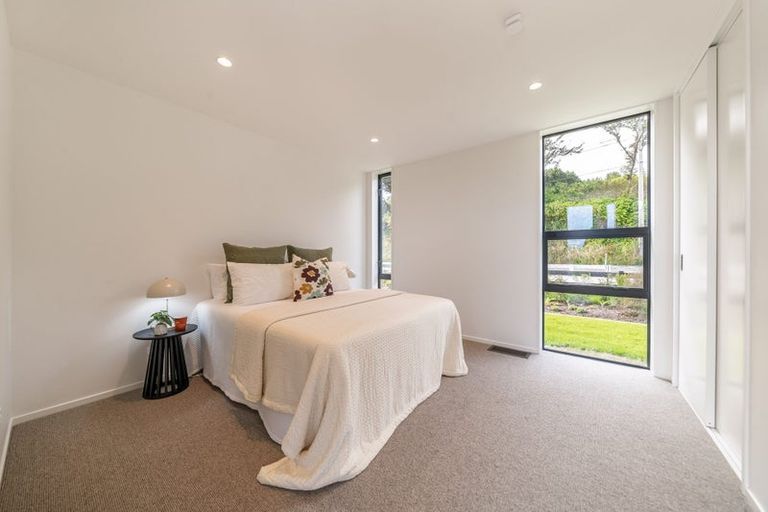 Photo of property in 43 Paekakariki Hill Road, Pauatahanui, Porirua, 5381
