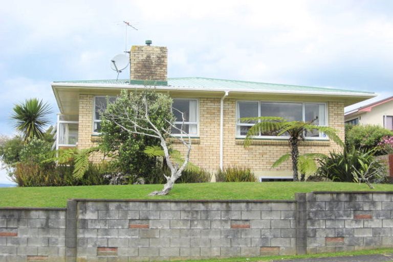 Photo of property in 14 Melrose Street, Spotswood, New Plymouth, 4310