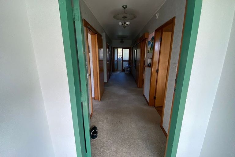 Photo of property in 54 Beauchamp Street, Karori, Wellington, 6012