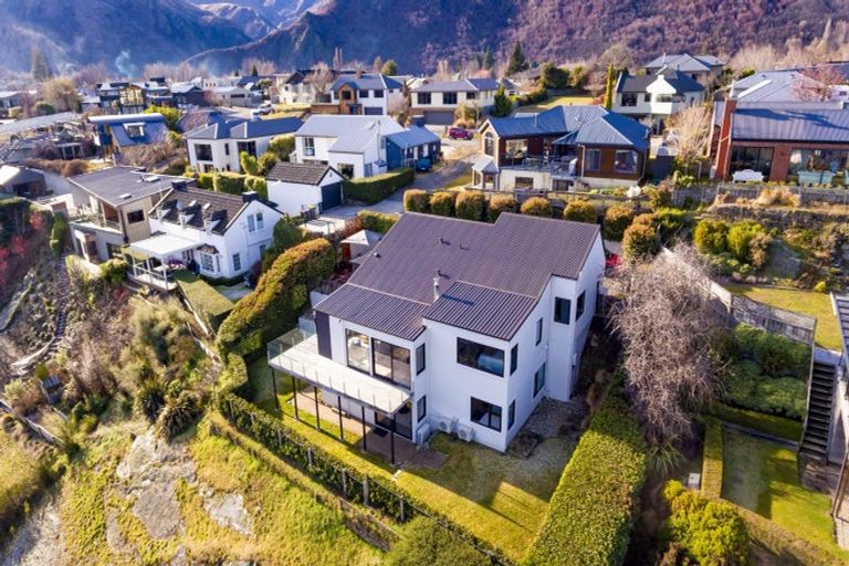 Photo of property in 21 Cotter Avenue, Arrowtown, 9302