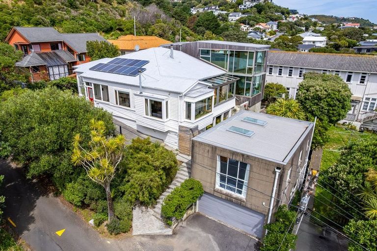 Photo of property in 17 Dover Street, Island Bay, Wellington, 6023