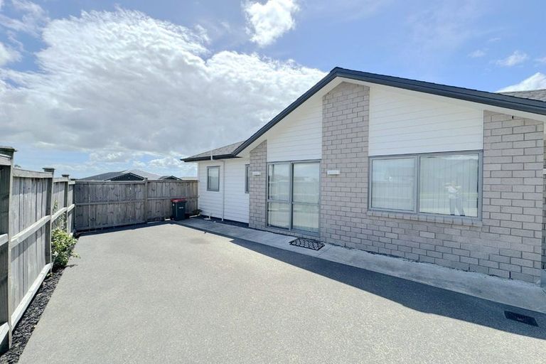 Photo of property in 7 Papaview Road, Papakura, 2110