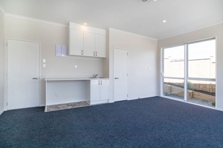 Photo of property in 8 Franheim Crescent, Orewa, 0931