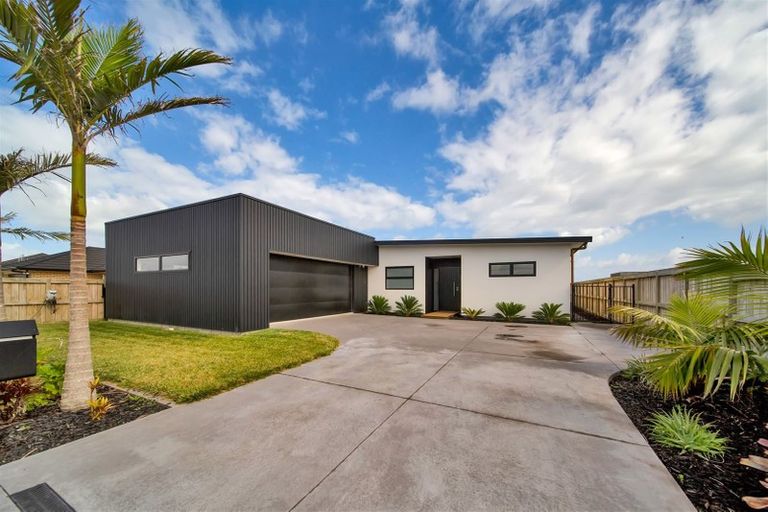 Photo of property in 11 Customhouse Street, Bell Block, New Plymouth, 4312
