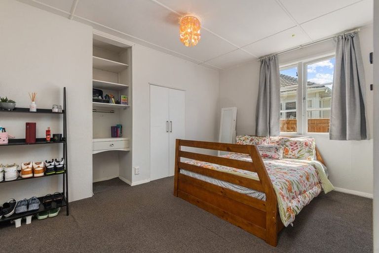Photo of property in 137 Rangiora Avenue, Roslyn, Palmerston North, 4414