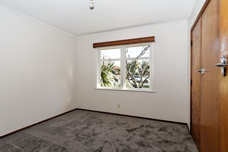 Photo of property in 1/96 Taylor Street, Blockhouse Bay, Auckland, 0600