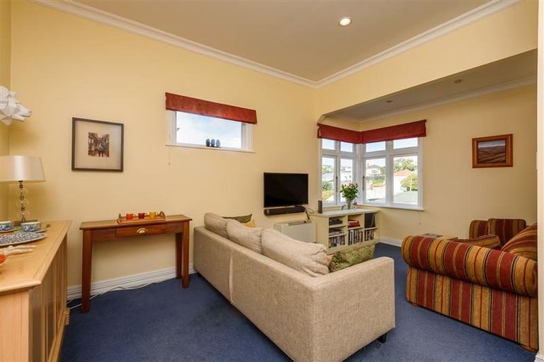 Photo of property in 9 Murray Street, Island Bay, Wellington, 6023